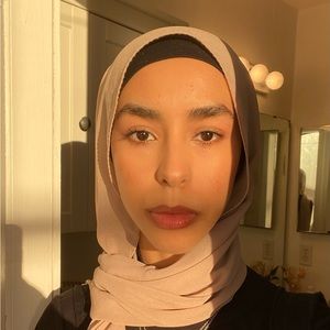 Meet your Posher, Nadia